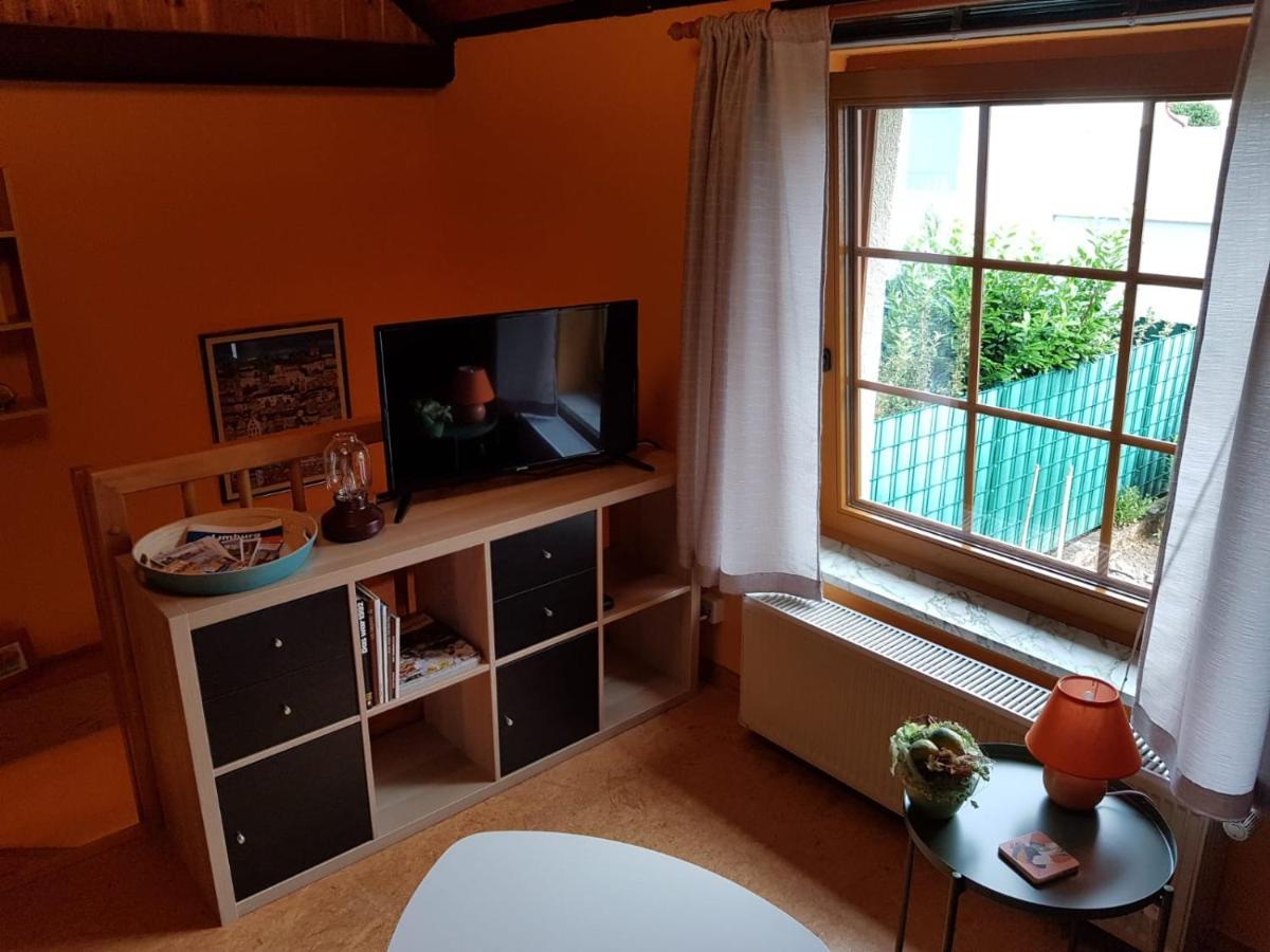 Ferienwohnung Zum-Alten-Kirschbaum ليمبورغ ان دير لان المظهر الخارجي الصورة